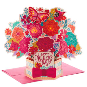 Hallmark Paper Wonder Cards - Share holiday excitement when you send all-new Hallmark Paper Wonder cards this season. These incredibly detailed cards pop open to reveal a 3D holiday scene they’ll love to explore and display all season long! Shop new Hallmark Paper Wonder cards today.